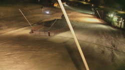 Spodní část sjezdovky skiareálu Karolinka