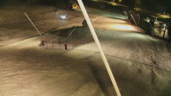 Spodní část sjezdovky skiareálu Karolinka