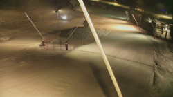 Spodní část sjezdovky skiareálu Karolinka