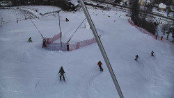 Spodní část sjezdovky skiareálu Karolinka