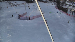 Spodní část sjezdovky skiareálu Karolinka