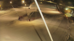 Spodní část sjezdovky skiareálu Karolinka