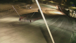 Spodní část sjezdovky skiareálu Karolinka