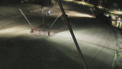 Spodní část sjezdovky skiareálu Karolinka