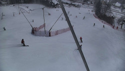 Spodní část sjezdovky skiareálu Karolinka