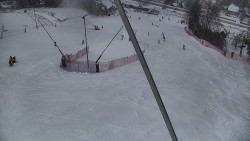 Spodní část sjezdovky skiareálu Karolinka