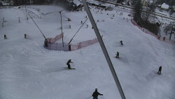 Spodní část sjezdovky skiareálu Karolinka