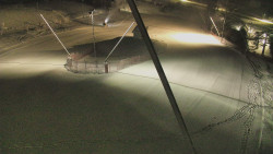 Spodní část sjezdovky skiareálu Karolinka