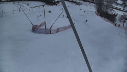 Spodní část sjezdovky skiareálu Karolinka