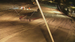 Spodní část sjezdovky skiareálu Karolinka