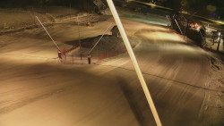 Spodní část sjezdovky skiareálu Karolinka