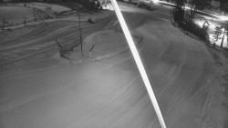 Spodní část sjezdovky skiareálu Karolinka