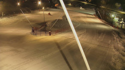 Spodní část sjezdovky skiareálu Karolinka