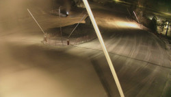 Spodní část sjezdovky skiareálu Karolinka