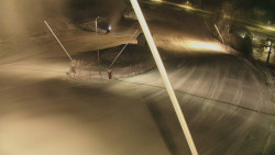 Spodní část sjezdovky skiareálu Karolinka