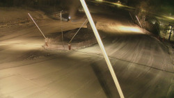 Spodní část sjezdovky skiareálu Karolinka