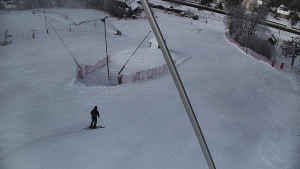 Skiareál Karolinka - Spodní část sjezdovky skiareálu Karolinka - 5.1.2026 v 11:30 Skiareál Karolinka - Spodní část sjezdovky skiareálu Karolinka - 5.1.2026 v 11:30