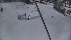 Spodní část sjezdovky skiareálu Karolinka