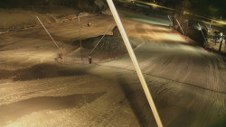 Spodní část sjezdovky skiareálu Karolinka