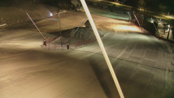 Spodní část sjezdovky skiareálu Karolinka