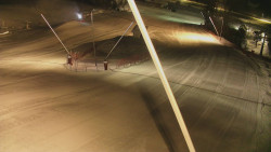 Spodní část sjezdovky skiareálu Karolinka