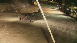 Spodní část sjezdovky skiareálu Karolinka