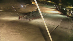 Spodní část sjezdovky skiareálu Karolinka