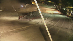 Spodní část sjezdovky skiareálu Karolinka