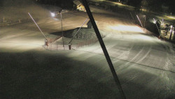 Spodní část sjezdovky skiareálu Karolinka