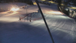 Spodní část sjezdovky skiareálu Karolinka