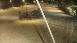 Spodní část sjezdovky skiareálu Karolinka