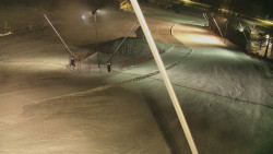 Spodní část sjezdovky skiareálu Karolinka