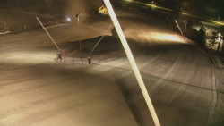 Spodní část sjezdovky skiareálu Karolinka