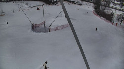 Spodní část sjezdovky skiareálu Karolinka