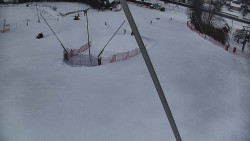 Spodní část sjezdovky skiareálu Karolinka