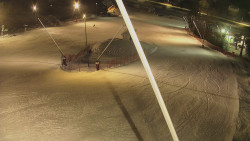 Spodní část sjezdovky skiareálu Karolinka