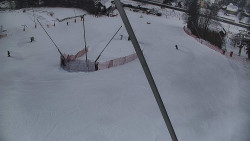 Spodní část sjezdovky skiareálu Karolinka