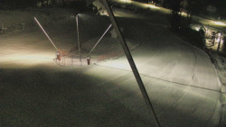 Spodní část sjezdovky skiareálu Karolinka