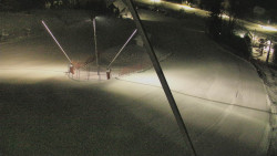 Spodní část sjezdovky skiareálu Karolinka