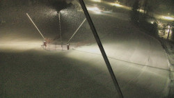 Spodní část sjezdovky skiareálu Karolinka