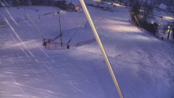 Spodní část sjezdovky skiareálu Karolinka