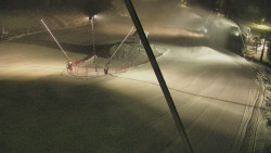 Spodní část sjezdovky skiareálu Karolinka