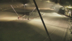 Spodní část sjezdovky skiareálu Karolinka