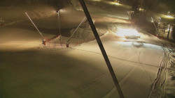 Spodní část sjezdovky skiareálu Karolinka