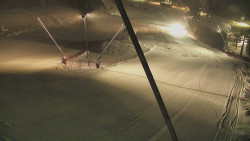 Spodní část sjezdovky skiareálu Karolinka