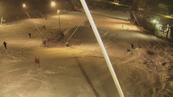 Spodní část sjezdovky skiareálu Karolinka