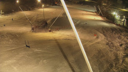 Spodní část sjezdovky skiareálu Karolinka