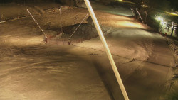 Spodní část sjezdovky skiareálu Karolinka