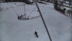 Spodní část sjezdovky skiareálu Karolinka