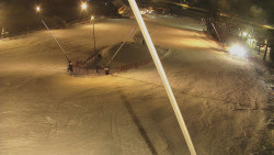 Spodní část sjezdovky skiareálu Karolinka